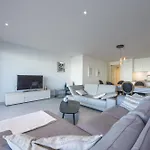 Apartament Lecomte - Sky Harbour 93 *
