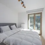 Apartament Lecomte - Sky Harbour 93 *