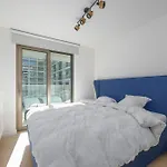 Lecomte - Sky Harbour 93 Apartament