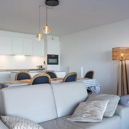 Apartment Lecomte - Sky Harbour 93