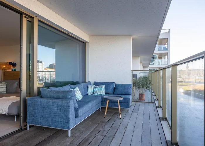 Lecomte - Sky Harbour *